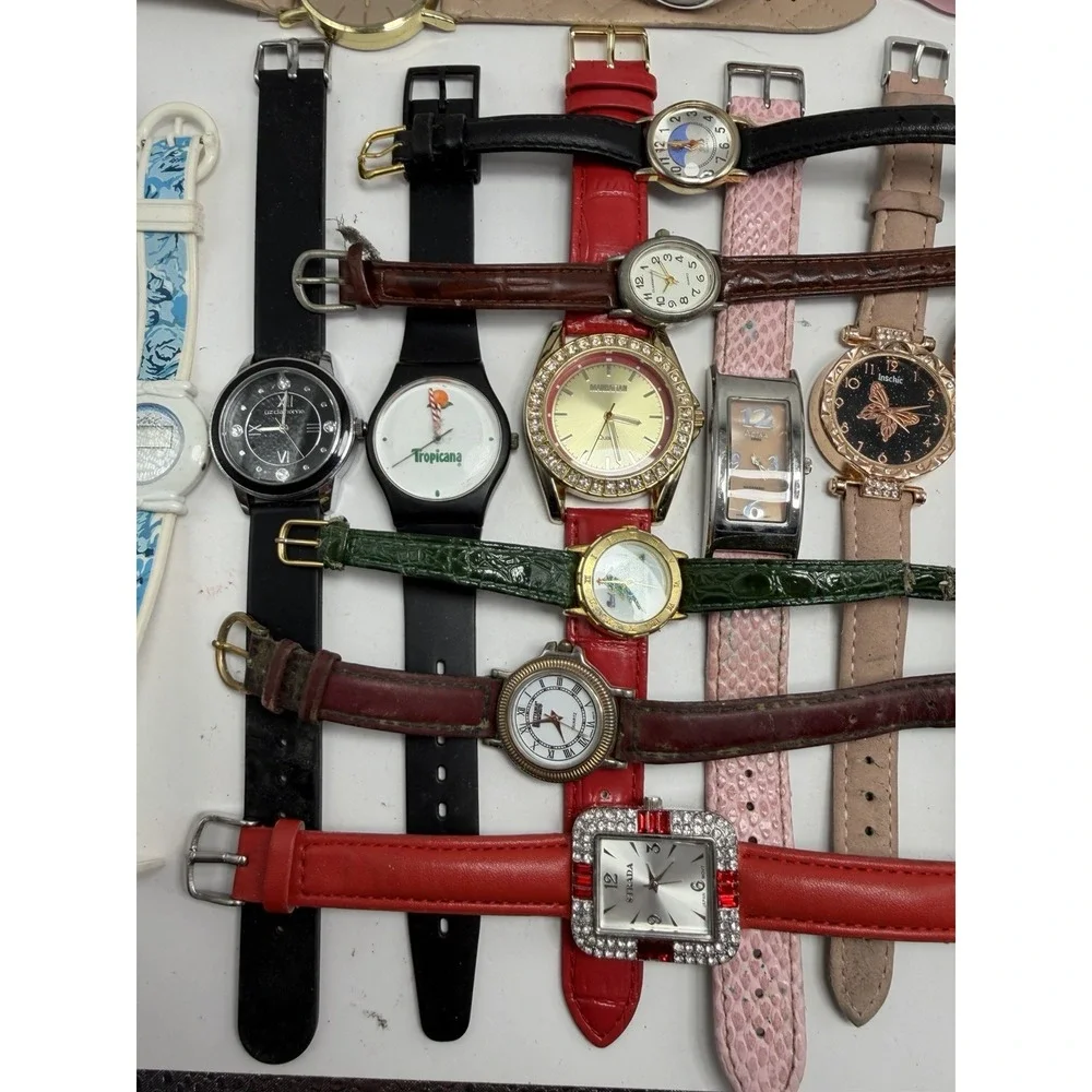 Mixed Brands Womens Watches Lot Of 25 For Parts Or‎ Repair